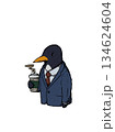 コーヒーを飲むペンギンのサラリーマン コーヒーを飲むペンギンのサラリーマン 134624604
