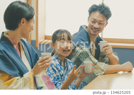 family trip 撮影協力:伊東小涌園 family trip 撮影協力:伊東小涌園 134625205