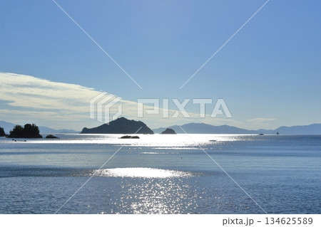 茶臼山(広島県江田島市)付近から山口県方面を望む 茶臼山(広島県江田島市)付近から山口県方面を望む 134625589