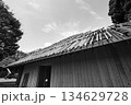 近代的な屋根 134629728