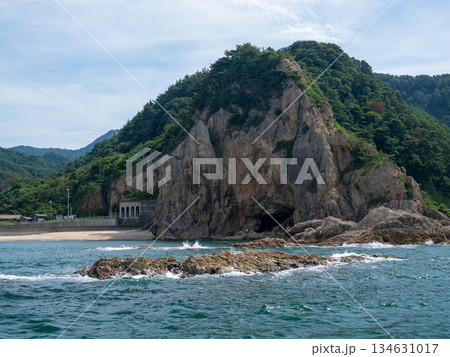 遊覧船から見た晩夏の笹川流れ 新潟 村上 遊覧船から見た晩夏の笹川流れ 新潟 村上 134631017