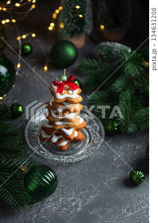 Christmas Tree Cookie Stack with Icing and Ornaments 134631208