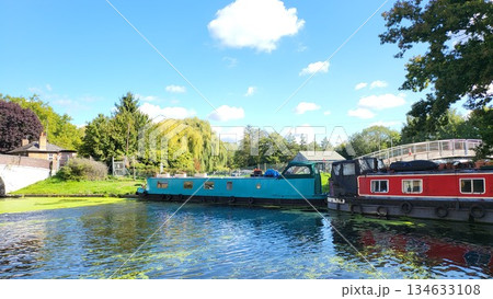 This is canal in countryside around Uxbridge city in London This is canal in countryside around Uxbridge city in London 134633108