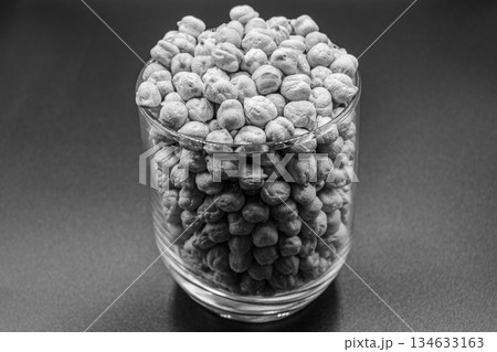 Beautiful organic dried chickpea beans consisting of raw bengal legume pea Beautiful organic dried chickpea beans consisting of raw bengal legume pea 134633163