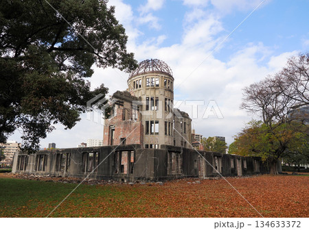 原爆ドームのある風景 134633372