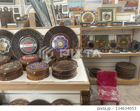 ウズベキスタン　ブハラの土産店 134634053