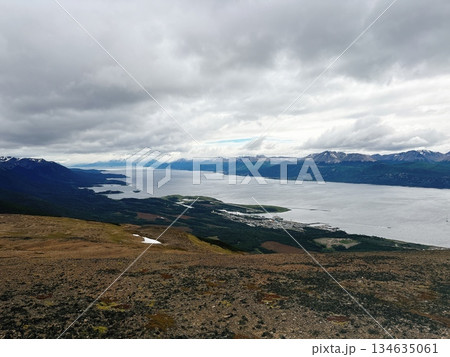 世界の果て、ピーグル海峡を望む 134635061