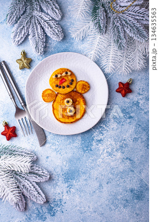 Pancakes in the shape of snowman 134635563