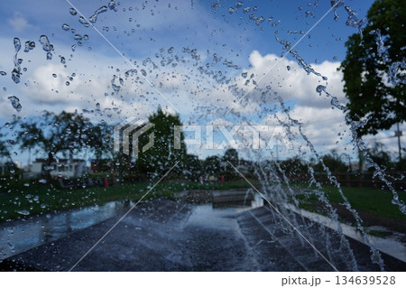 公園のミニ噴水 公園のミニ噴水 134639528