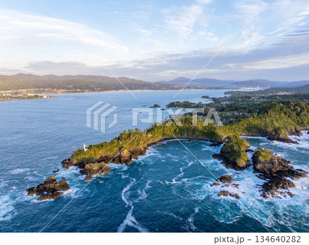 龍舞崎の夜明け(宮城県 気仙沼大島) 龍舞崎の夜明け(宮城県 気仙沼大島) 134640282