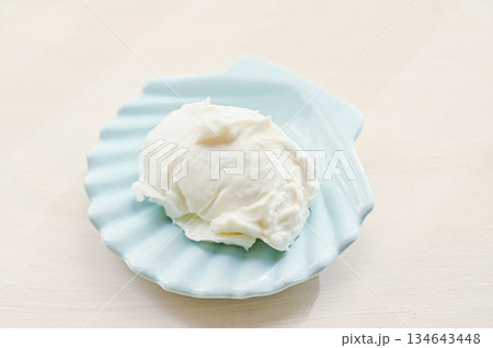 まろやか自家製クリームチーズ まろやか自家製クリームチーズ 134643448