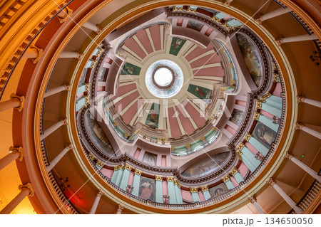 Ceiling dome of the rotunda in the Old Courthouse National Park, St. Louis, Missouri, USA Ceiling dome of the rotunda in the Old Courthouse National Park, St. Louis, Missouri, USA 134650050