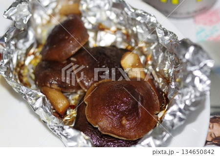 椎茸のホイル焼き 椎茸のホイル焼き 134650842