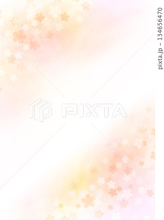 春色のグラデーションの背景に小花 134656470