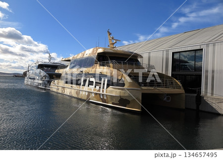 ホバートMONA美術館行フェリー乗り場 134657495