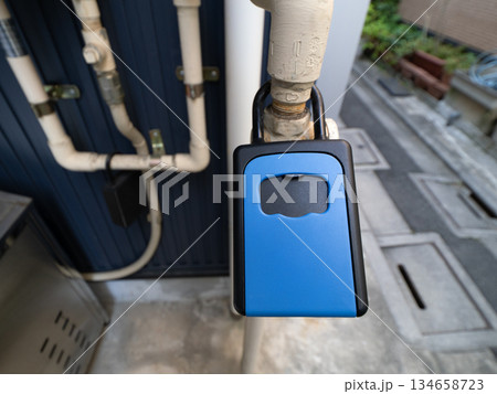 民泊イメージ　キーボックス 134658723