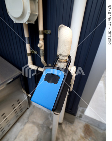 民泊イメージ　キーボックス 134658726