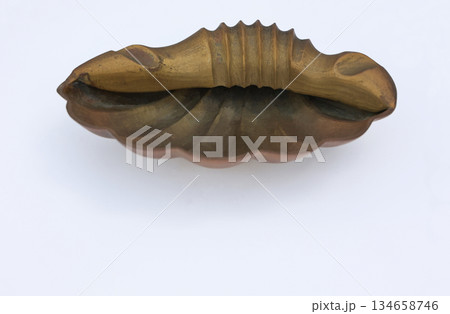 中近東の真鍮製工芸品 134658746