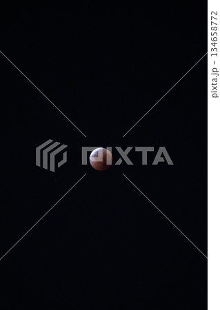 2025年9月8日 皆既日食　太陽と月が重なる神秘的な天文現象 134658772