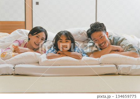 family trip　撮影協力：伊東小涌園 134659775