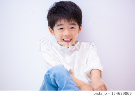 男の子のポートレート 134659869
