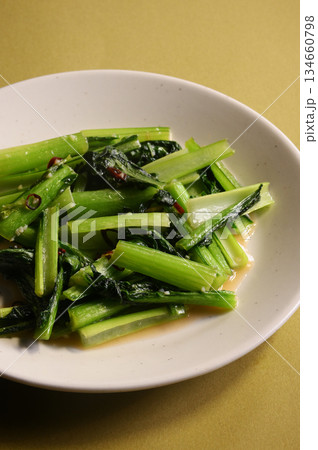 小松菜の青菜炒め 小松菜の青菜炒め 134660798