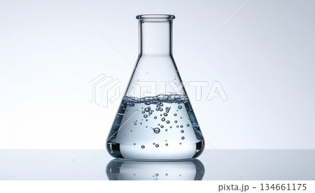 《AI画像》フラスコに入った液体 134661175