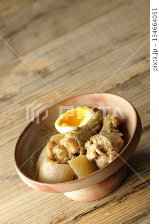 手羽元と大根と卵の甘辛煮 手羽元と大根と卵の甘辛煮 134664051