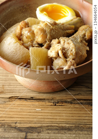 手羽元と大根と卵の甘辛煮 手羽元と大根と卵の甘辛煮 134664054