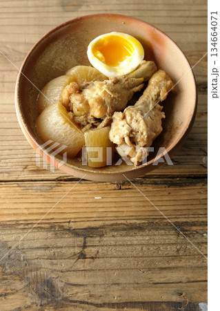 手羽元と大根と卵の甘辛煮 手羽元と大根と卵の甘辛煮 134664071
