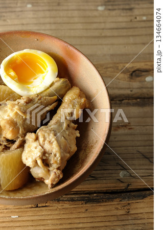 手羽元と大根と卵の甘辛煮 手羽元と大根と卵の甘辛煮 134664074