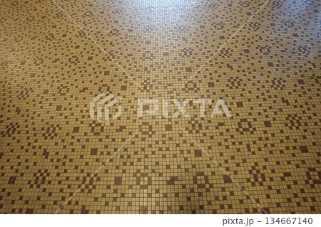タイルの壁の模様 134667140