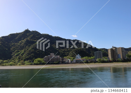 長良川と岐阜城 長良川と岐阜城 134668411