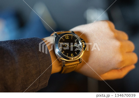 高級時計 134670039