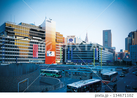 2007年の新宿駅西口 134671102