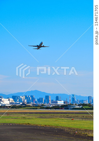 航空機 離陸 航空機 離陸 134671705