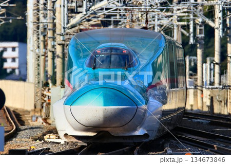 東北新幹線・福島駅にて　E5/H5系 134673846