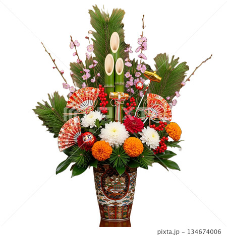 和の趣あふれるお正月花 134674006