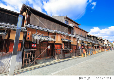 【京都府】晴天の祇園(花見小路) 【京都府】晴天の祇園(花見小路) 134676864