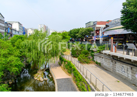 ソウルの美しい街並み風景 134677463