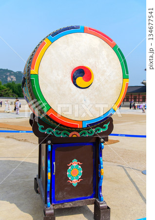 韓国ソウルにある景福宮のとても美しい風景 韓国ソウルにある景福宮のとても美しい風景 134677541