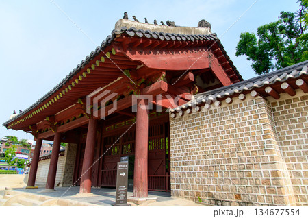韓国ソウルにある宗廟のとても美しい風景 134677554
