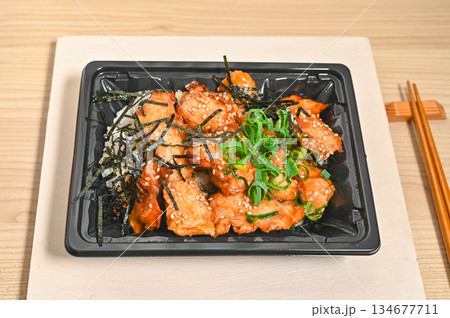 惣菜の炭火風焼き鳥弁当 134677711