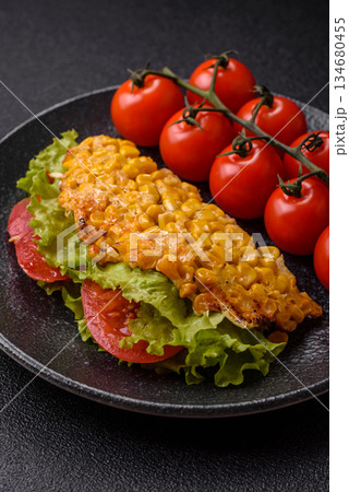 Mexican corn tortilla tacos with tuna, chicken, or beef. Corn tacos as a background Mexican corn tortilla tacos with tuna, chicken, or beef. Corn tacos as a background 134680455