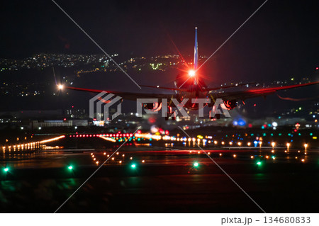 航空機・大阪国際空港（伊丹空港） 134680833