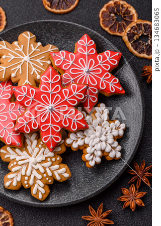 Gingerbread, Christmas cookies, and ornamental holiday baked goods. Christmas gingerbread Gingerbread, Christmas cookies, and ornamental holiday baked goods. Christmas gingerbread 134683065