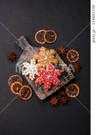 Gingerbread, Christmas cookies, and ornamental holiday baked goods. Christmas gingerbread Gingerbread, Christmas cookies, and ornamental holiday baked goods. Christmas gingerbread 134683100