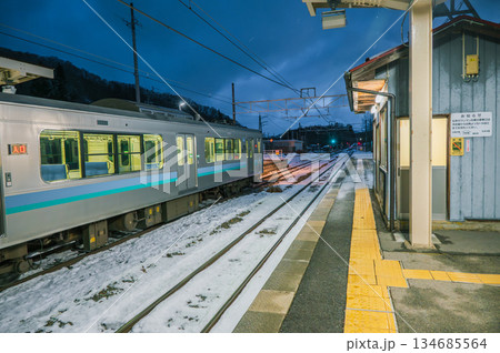 【夜明け】雪国の駅【簗場駅】 【夜明け】雪国の駅【簗場駅】 134685564