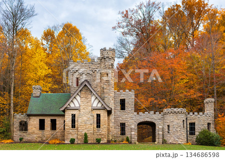 Squires Castle Ruin in Forest with Brilliant Autumn Colors Squires Castle Ruin in Forest with Brilliant Autumn Colors 134686598