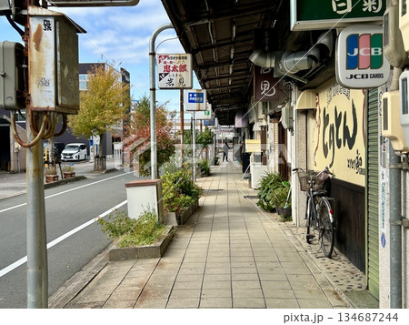 豊橋市水上ビルの街並み 豊橋市水上ビルの街並み 134687244